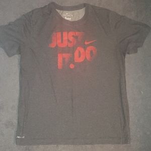 Nike t-shirt